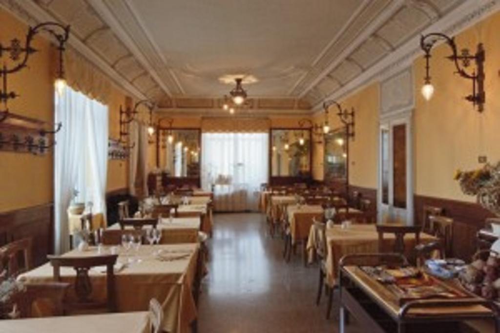 Hotel Olivedo Varenna Exterior photo